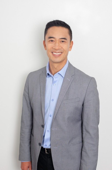 Dr Damien Hoon